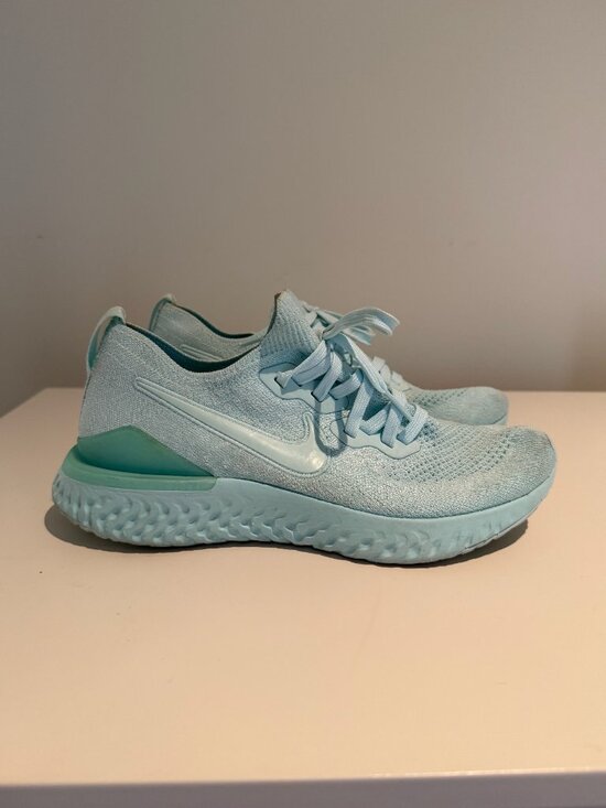 Nike Women's Epic React Flyknit 2 in Teal Tint - Picture 6 of 8